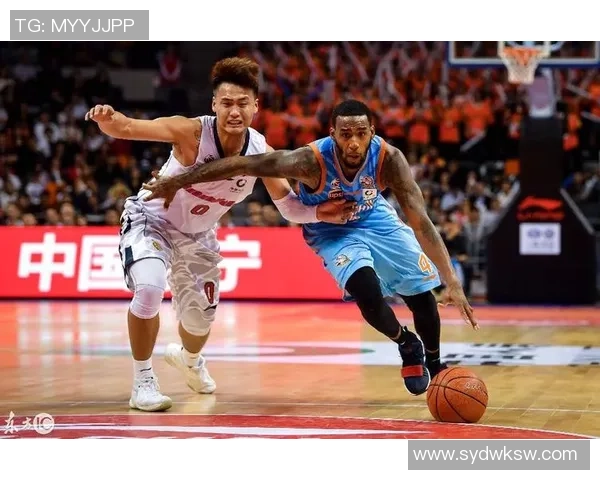 聚焦篮球明星成长故事探秘赛场内外激励人心奋斗传奇之旅华章篇章